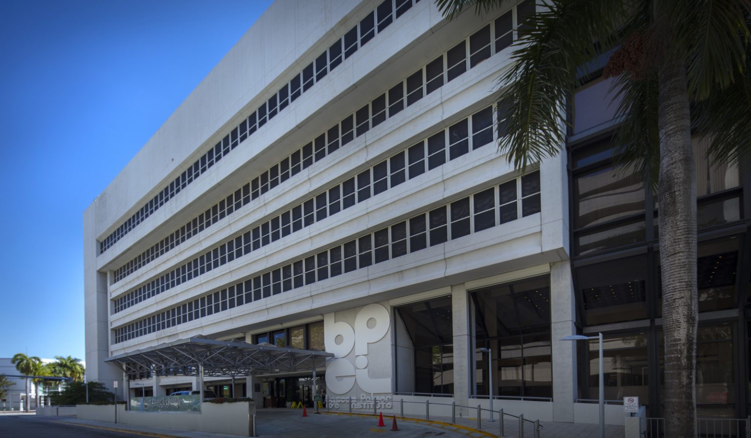 Tecnoglass Palmer Eye Institute
