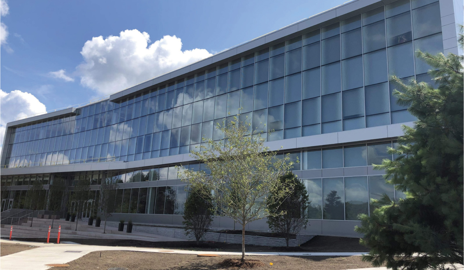 Tecnoglass Northeastern Burlington Lab